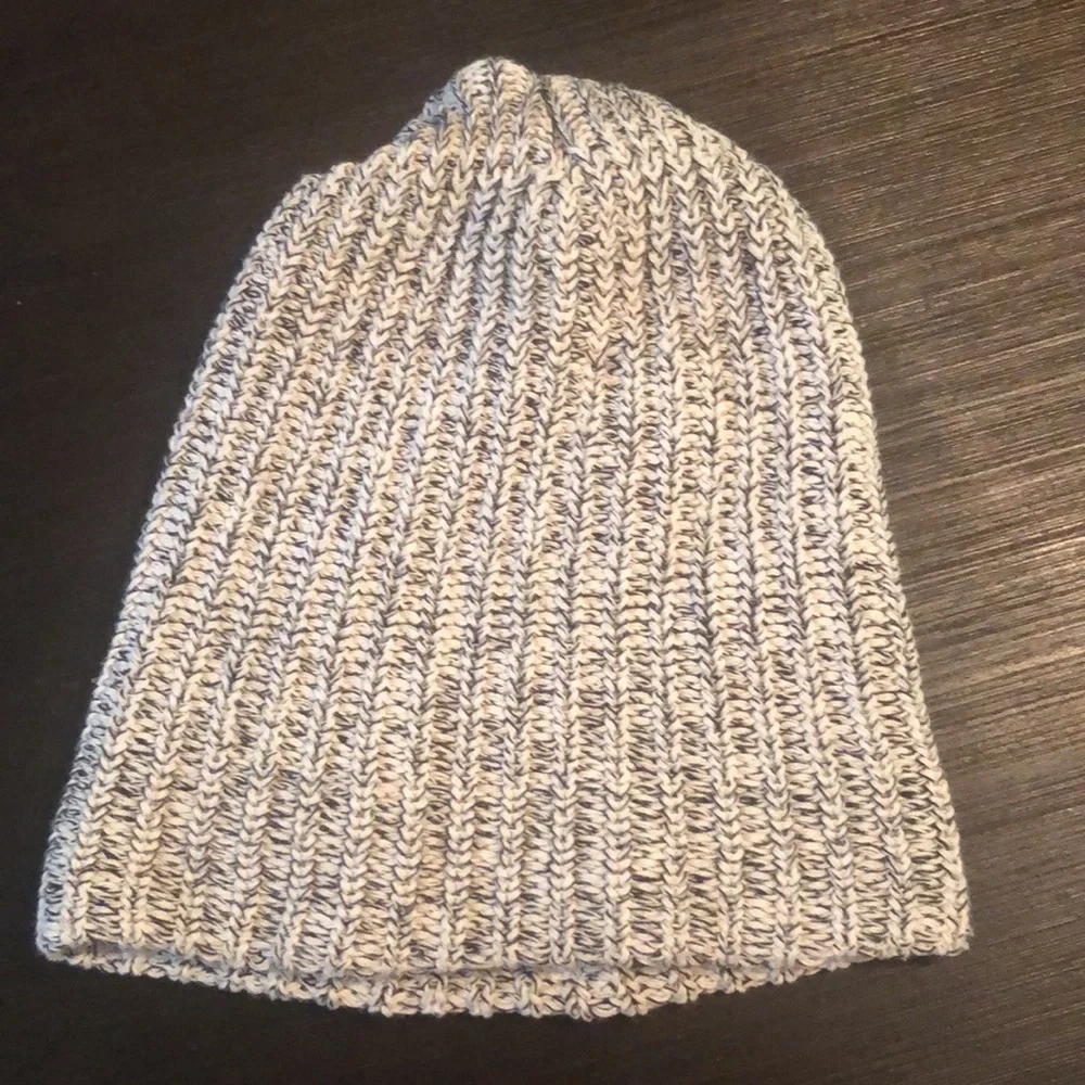 LOVE YOUR MELON Women’s White Winter Hat